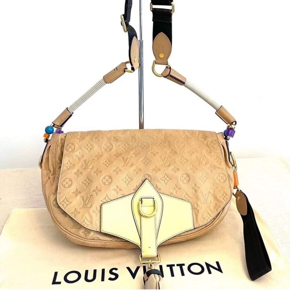 Louis Vuitton Handbags - LOUIS VUITTON Underground Limited Edition Messenger bag